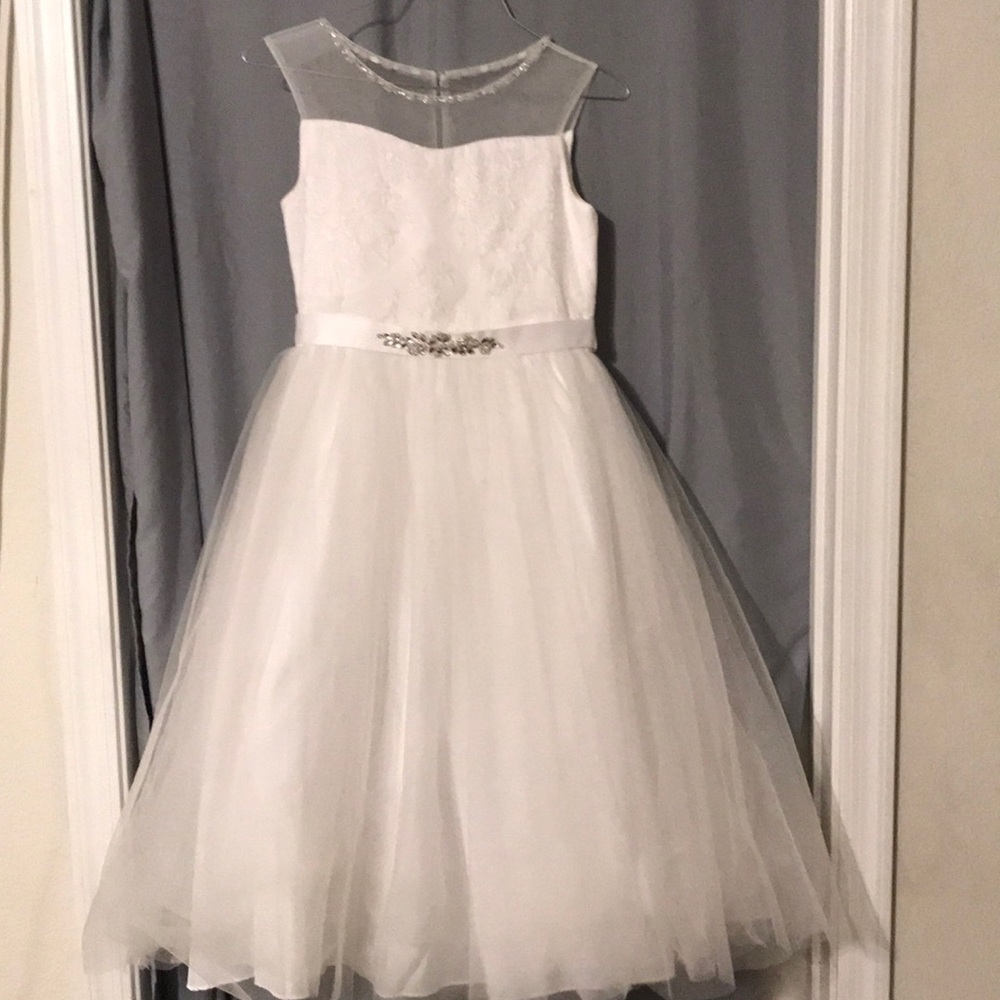 Girls Belted Dress **matching dress in size 16.